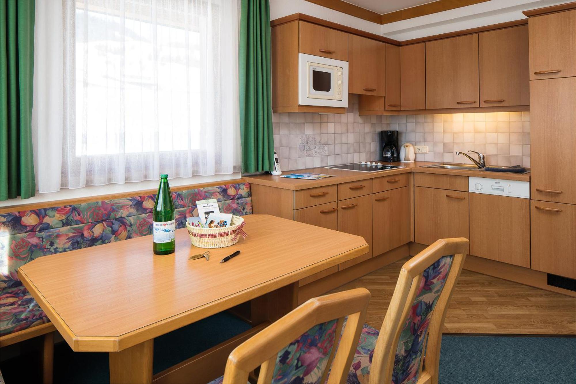Haus Raetia Apartman Serfaus Kültér fotó