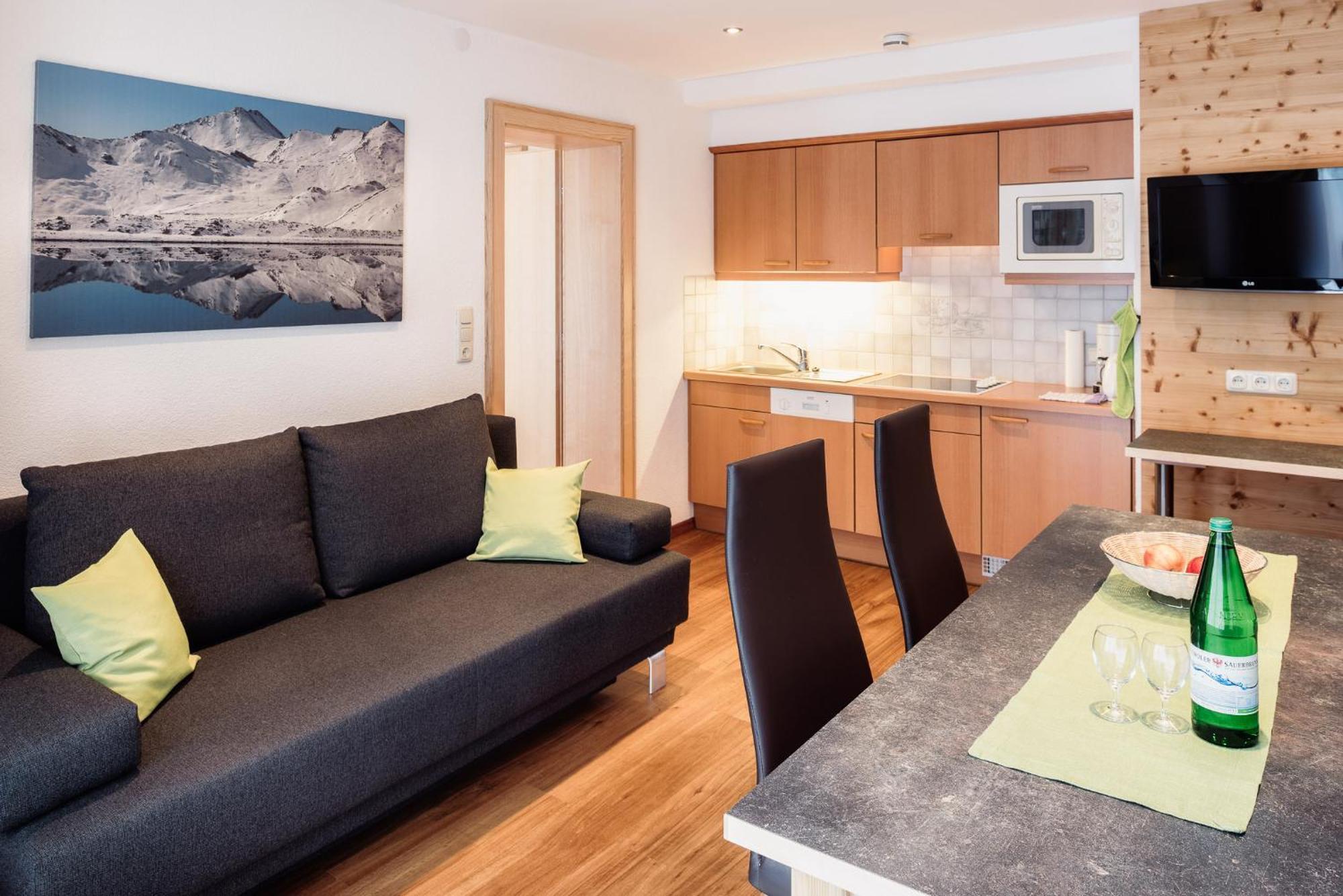 Haus Raetia Apartman Serfaus Kültér fotó